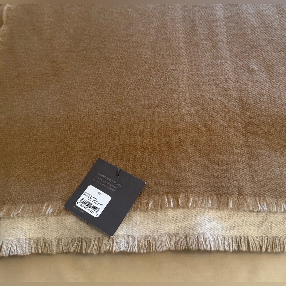 "RH" Luxurious 100%Cashmere CAMEL 
/White TWO-TONW Throw-in ,96“x 80".NEW w/Tag - Picture 7 of 13